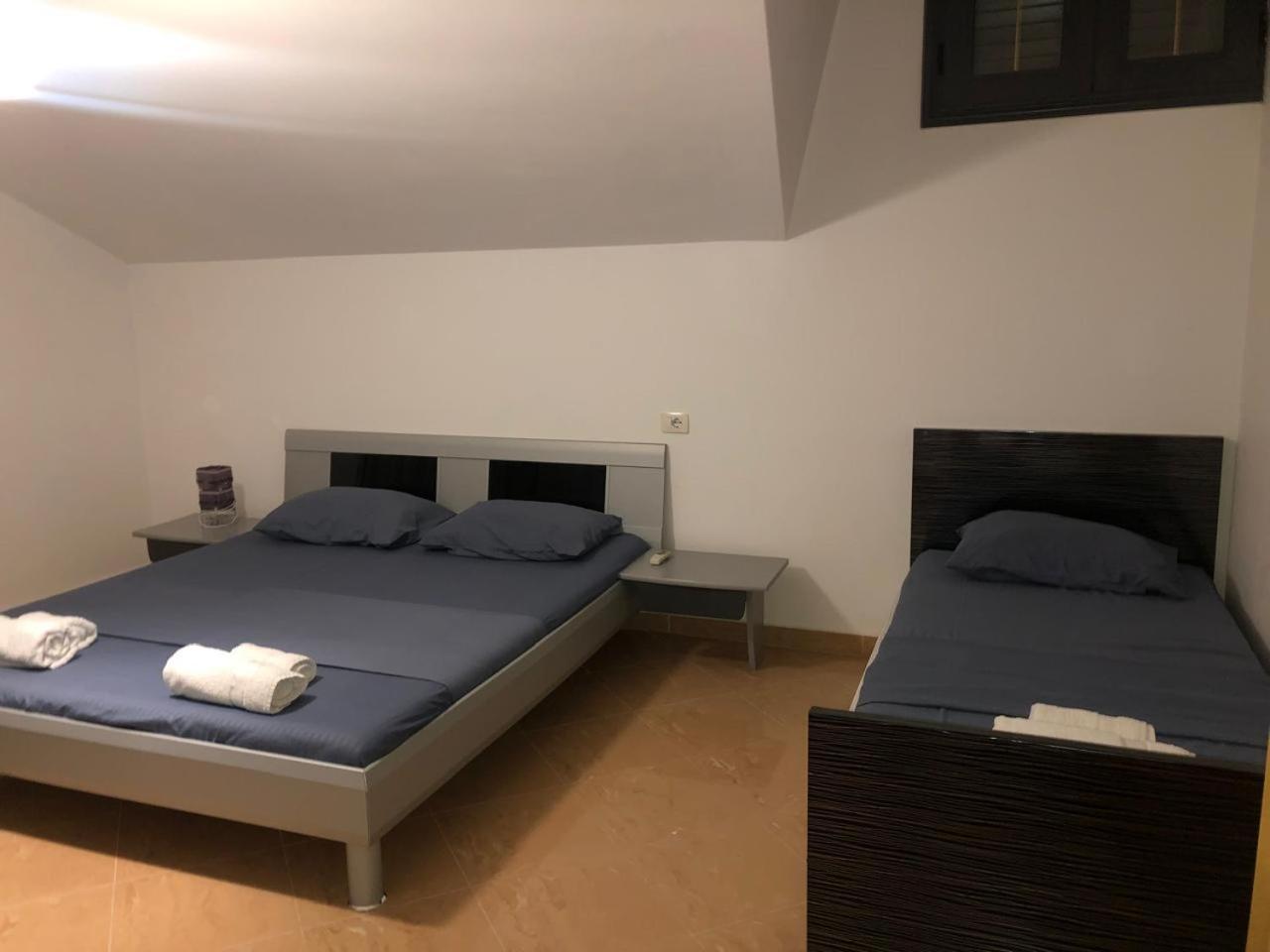 Ajmi Luxury Golem (Tirana)