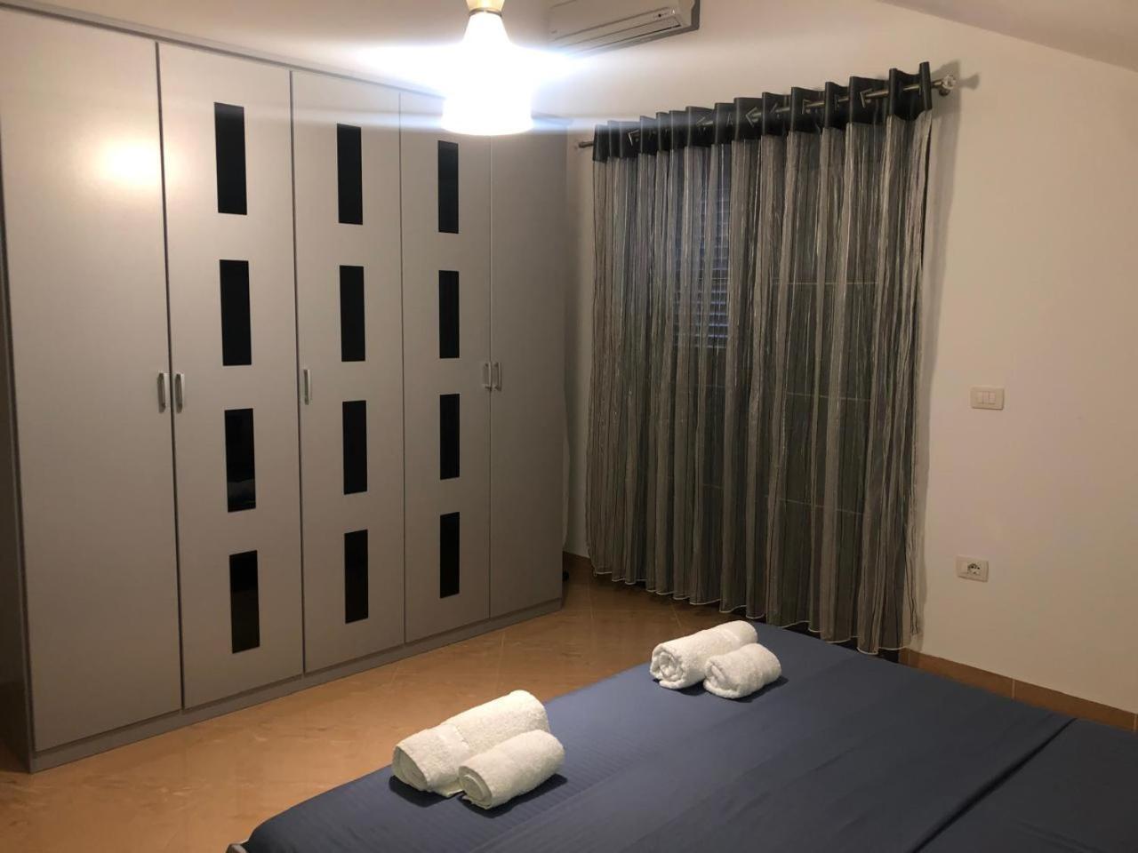 Ajmi Luxury * Golem (Tirana)